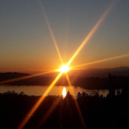 Tramonto Al Lago Gavirate Buitenkant foto